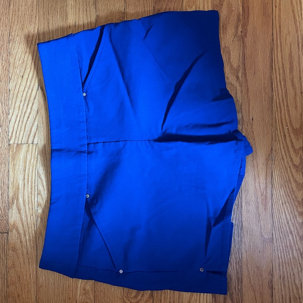 royal blue stretchy INC shorts size 14